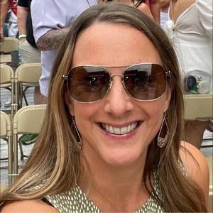 Meet your Posher, Carrie